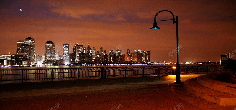 城市夜景jpg设计背景_新图网 https://ixintu.com 城市夜景 路灯 城市灯光 海报banner 摄影 风景