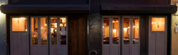 文艺木门设计文艺的餐厅背景图高清图片