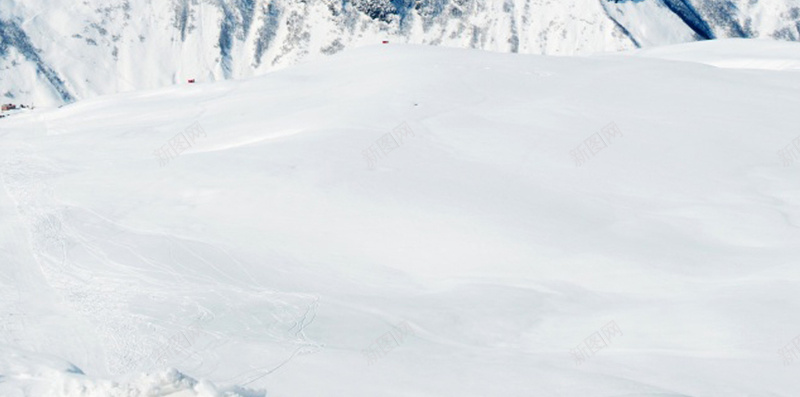 蓝天下的雪山H5背景jpg设计背景_新图网 https://ixintu.com 冬季 大气 清新 蓝天 雪山 文艺 小清新 简约