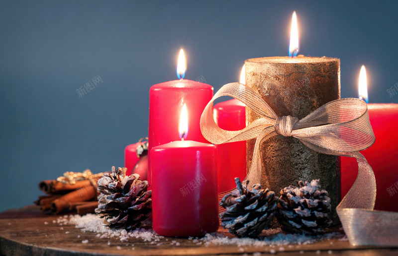 圣诞节蜡烛高清背景图片素材jpg设计背景_新图网 https://ixintu.com 圣诞节 高清 圣诞节高清图片 蜡烛 松果 圣诞图片
