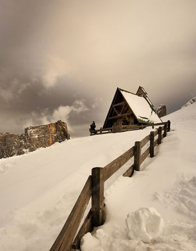 雪地中的小木屋jpg设计背景_新图网 https://ixintu.com 雪 小木屋 灰色 摄影 风景