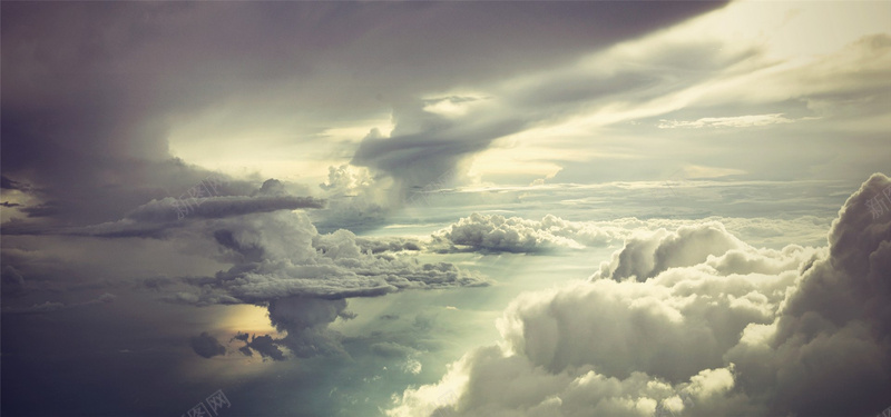 漫步云端的背景图jpg设计背景_新图网 https://ixintu.com 摄影 风景 自然 大气 云端 形状 海报banner