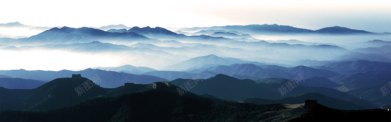 登山中国山海报背景jpg设计背景_新图网 https://ixintu.com 背景 海报 中国山 云雾 登山 层峦迭起 山峰 风景画 大气 中国风