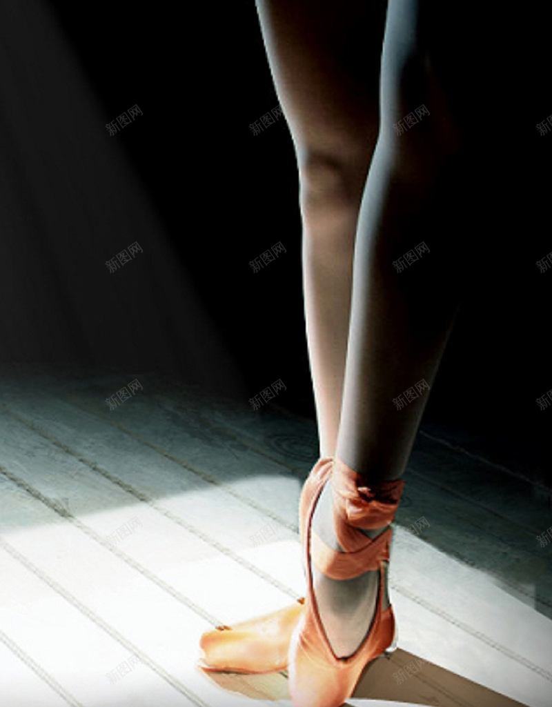 跳芭蕾的女孩商务素材H5背景jpg设计背景_新图网 https://ixintu.com 简约 黑色背景 商务素材 芭蕾 跳舞 跳芭蕾的女孩 舞蹈 H5背景素材 H5