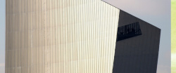 福德阳光建筑阳光下的建筑图片高清图片
