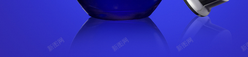 蓝紫色化妆品广告psd设计背景_新图网 https://ixintu.com 化妆品 蓝紫色 大气 渐变 美容 广告 简约 纹理
