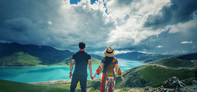 情侣背影背景图jpg设计背景_新图网 https://ixintu.com 天空 山川 情侣 浪漫 背影 海报banner 梦幻