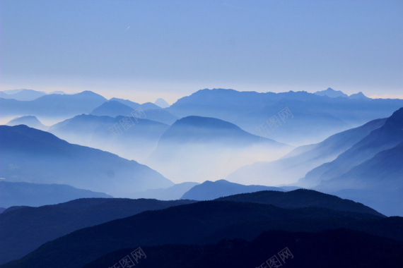 蓝色大气山川背景背景