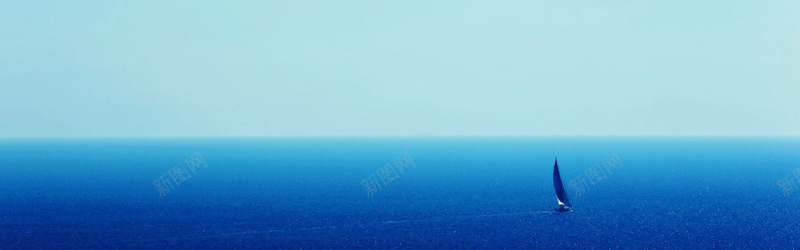 简约蓝色大海背景背景