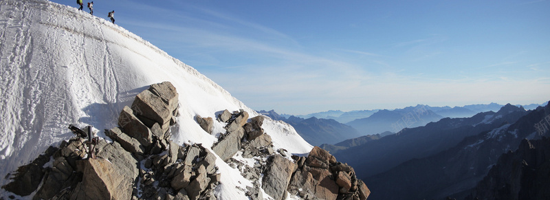 淘宝背景jpg设计背景_新图网 https://ixintu.com 雪山 山峰 旅游者 海报banner 摄影 风景