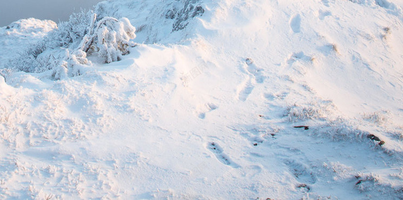 雪山H5背景jpg设计背景_新图网 https://ixintu.com 登山 户外运动 雪山 天空 风景 H5背景 大气 H5 h5