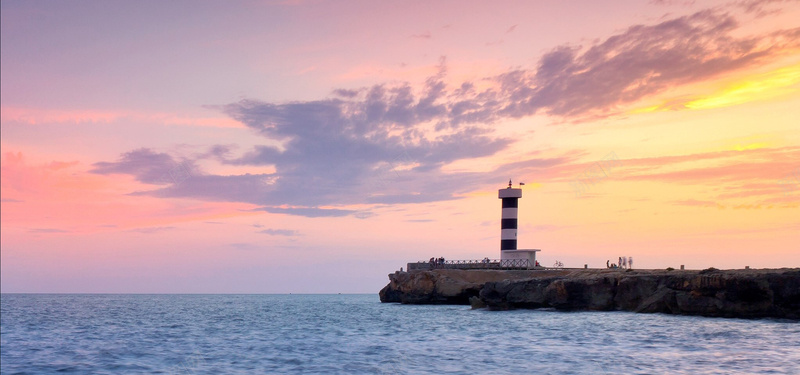 夕阳下的码头风景jpg设计背景_新图网 https://ixintu.com 海边 云霞 灯塔 宁静 海报banner 摄影 风景