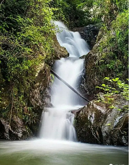 干净的山泉滚滚png免抠素材_新图网 https://ixintu.com 山间 泉水 大自然 山泉