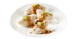 小水饺冷水包汤团图片素材