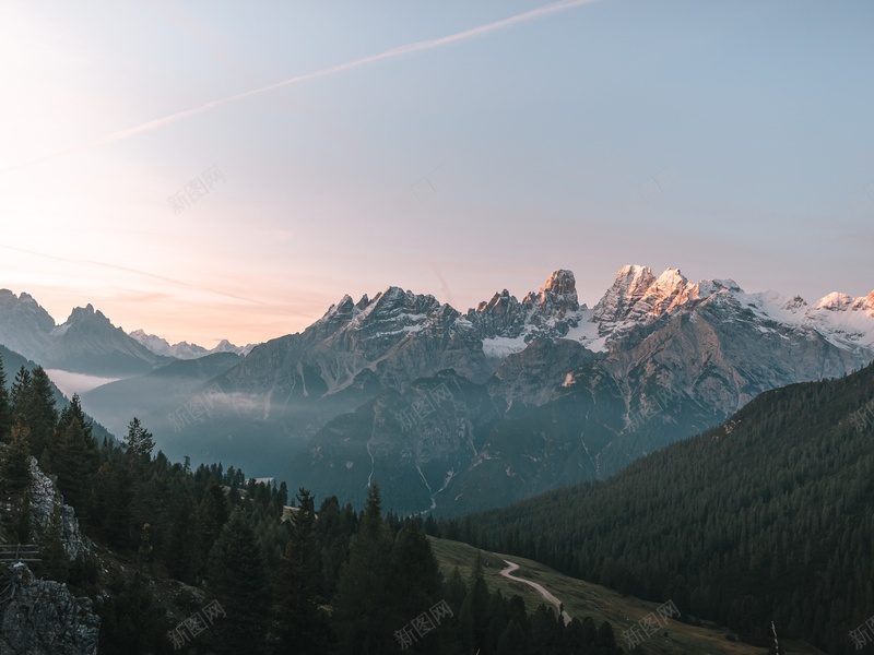 眺望山水背景图jpg设计背景_新图网 https://ixintu.com 商业 背景图 无版权 高清 山水