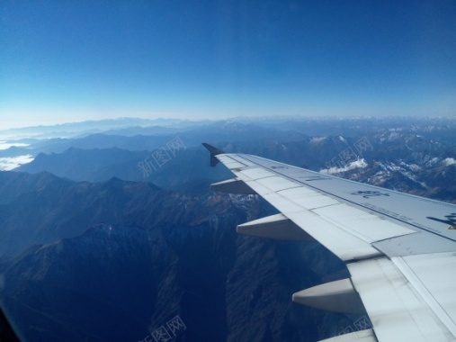 飞机上拍摄四川雪山摄影图片