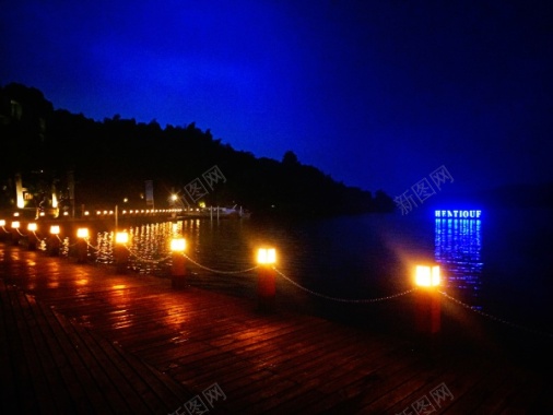 天目湖夜景摄影图片