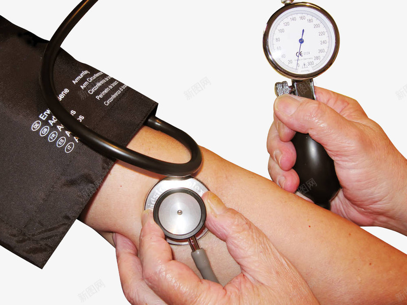 正在测量血压的人png免抠素材_新图网 https://ixintu.com 体检 健康检查 手 检查 检查身体 检测 测量血压 血压 血压计 量一量 量血压