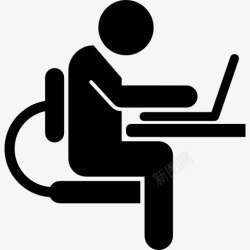 坐着侧面电脑工作者在侧视图图标高清图片
