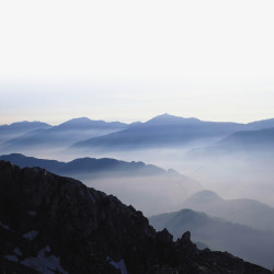 山雾风景一望无际山雾风景图高清图片