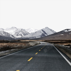 雪山坡背景山下的公路高清图片