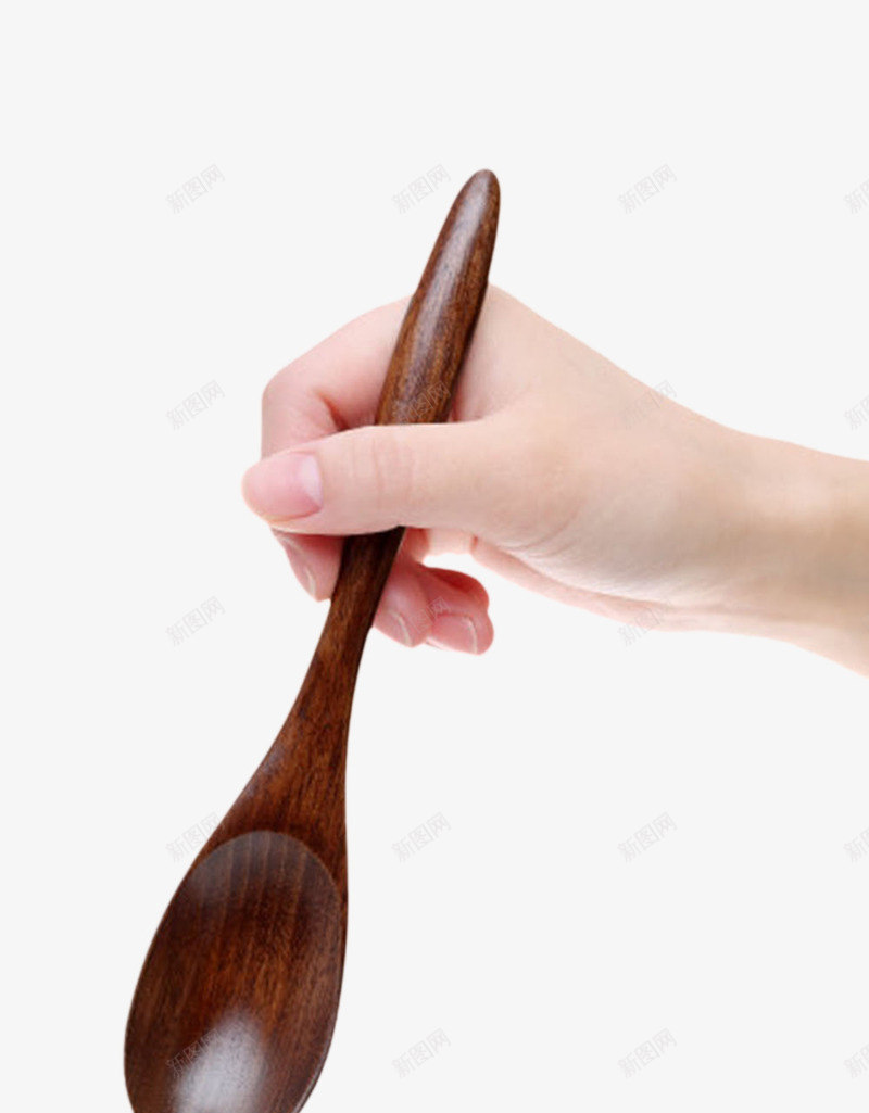 手拿着棕色的木汤勺实物png免抠素材_新图网 https://ixintu.com 器具 容器 工具 手臂 拿着 木汤勺 木质 盛装 舀取 长柄