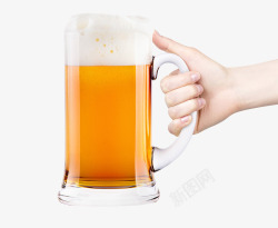 扎啤桶酒桶扎啤杯高清图片
