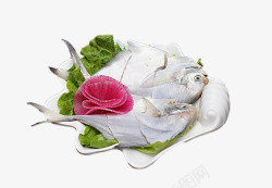 鱼类食品两条鲳鱼放在盘子中高清图片