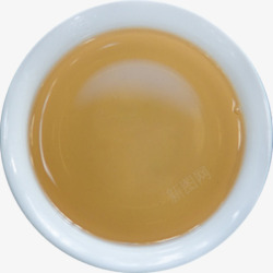 黄色茶汤生茶茶汤小杯素材