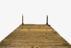 河边上的马路棕色木质写在木板上的禁止钓鱼素高清图片
