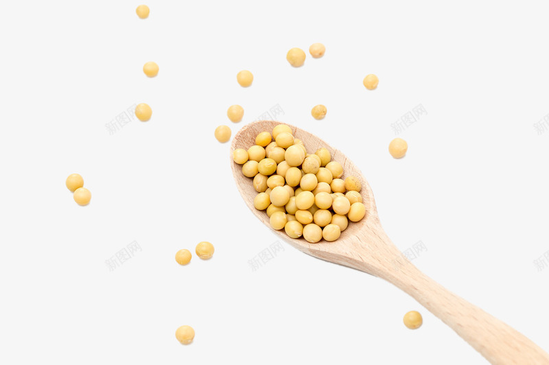木勺中的黄豆png免抠素材_新图网 https://ixintu.com 木勺 豆子 食物 黄色豆子 黄豆