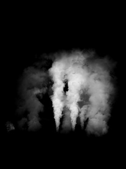 气柱袋喷射的烟雾气柱白色热气高清图片