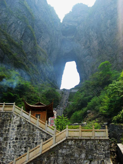 张家界天门山风景png免抠素材_新图网 https://ixintu.com 天门山 张家界 旅游 风景