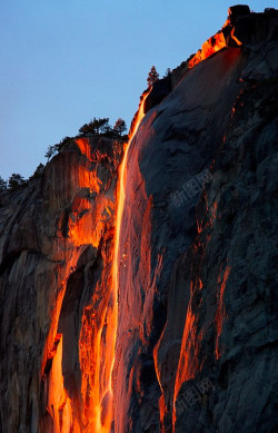 美国冰川公园美国公园火瀑布奇景如火山岩浆高清图片