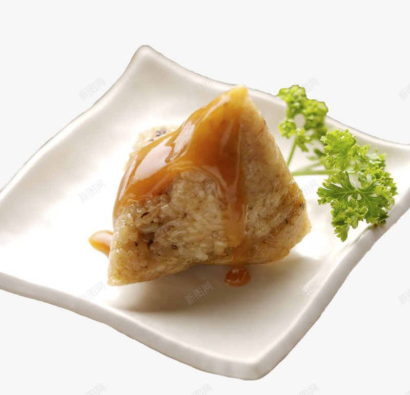 一只装碟的沾了酱的粽子png免抠素材_新图网 https://ixintu.com 粽子 美食 食物 餐饮