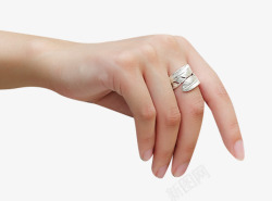 手上的戒指手上的银戒指高清图片