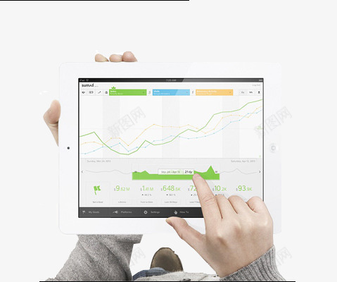 数据分析图png免抠素材_新图网 https://ixintu.com 手拿平板 数据分析 数据图 网页设计素材