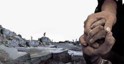 双手捂面地震高清图片