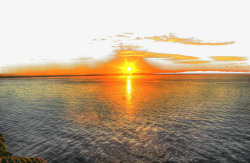 日出东方聚宝盆手绘海面升起的太阳高清图片