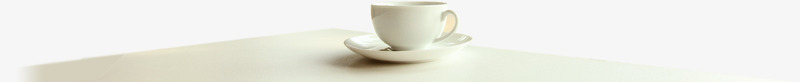 桌子上的洁白咖啡杯png免抠素材_新图网 https://ixintu.com 咖啡 桌子 洁白