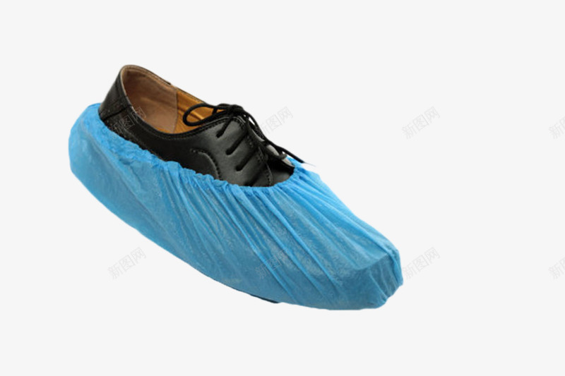 黑色皮鞋套着蓝色鞋套png免抠素材_新图网 https://ixintu.com 一次性 一次性用品 套着 工业制造成品 次数 污染 物体 物品 用品 皮鞋 防水 鞋子