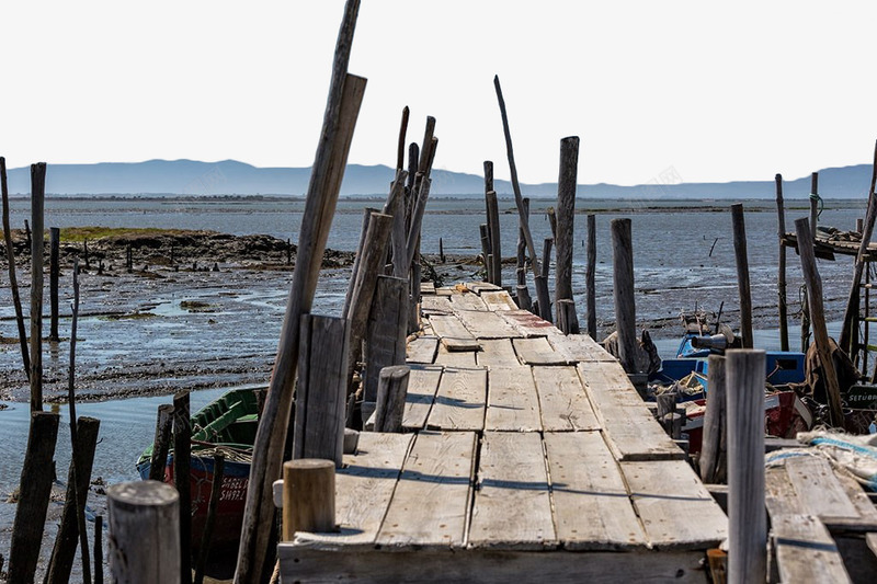 废弃的木板码头png免抠素材_新图网 https://ixintu.com 废弃 木头 木桥 水滩 港口码头 码头
