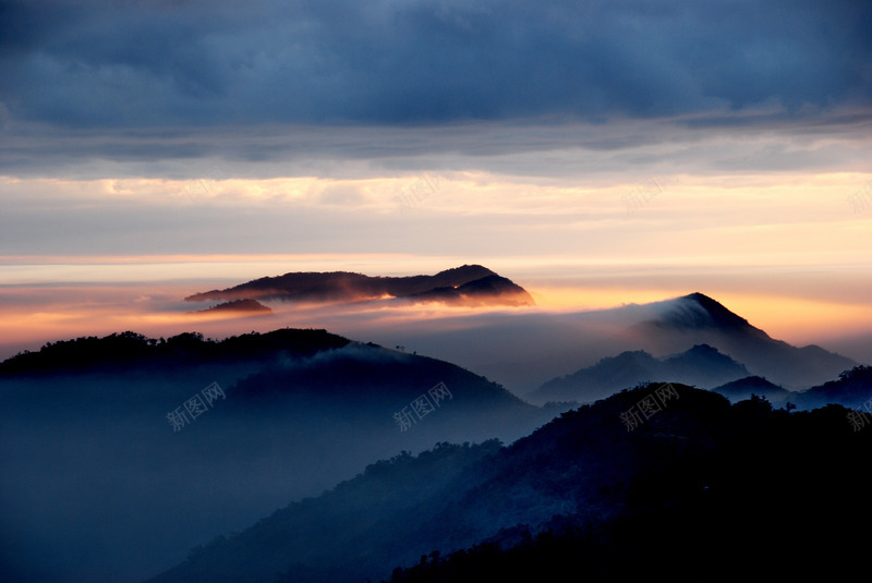 高耸山峰企业文化背景png免抠素材_新图网 https://ixintu.com 企业 山峰 文化 背景 高耸