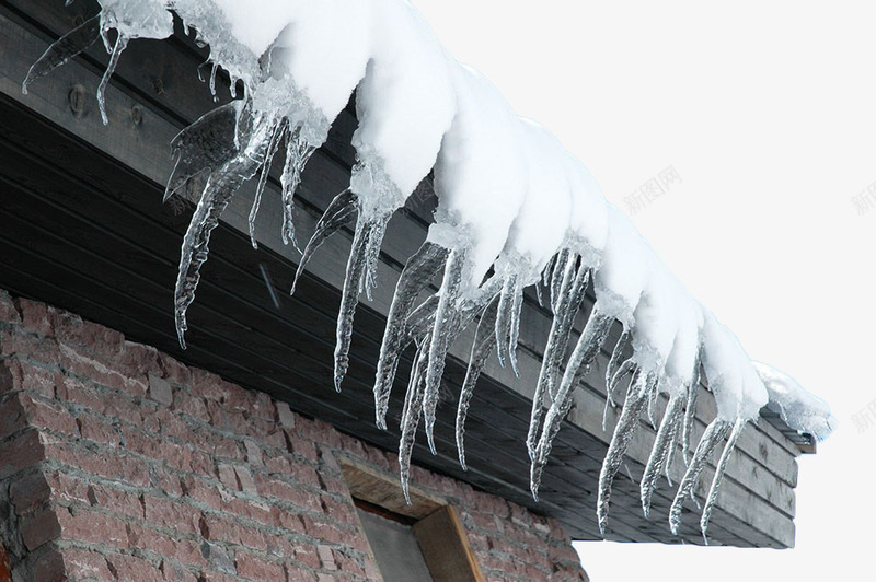 屋檐下的冰柱png免抠素材_新图网 https://ixintu.com 冰 冰柱 冰渣 屋檐 碎冰 透明 雪