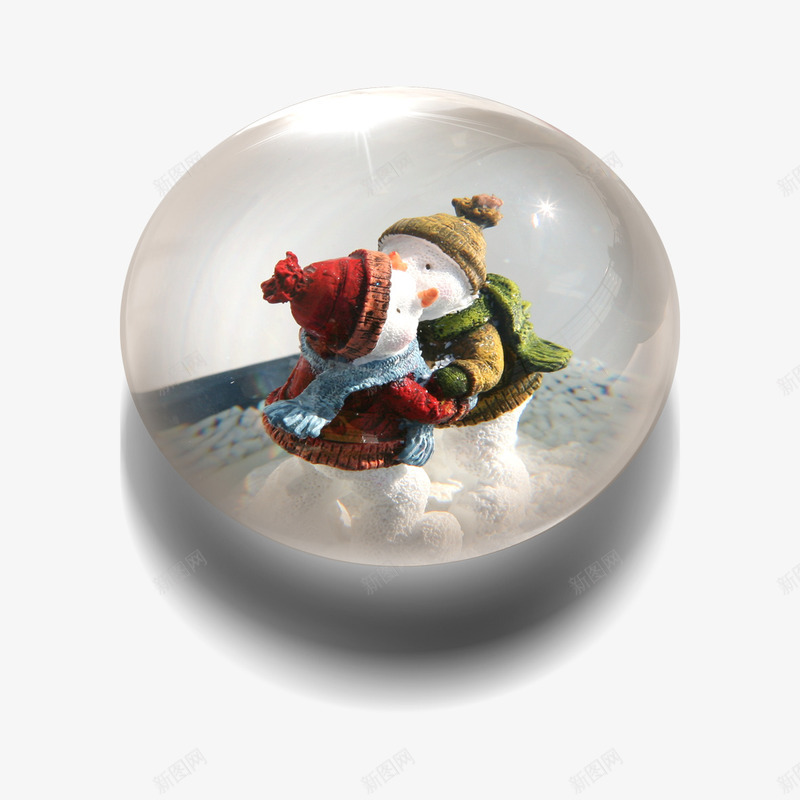 圣诞节水晶球png免抠素材_新图网 https://ixintu.com 亲吻的小雪人 水晶球 穿着冬装的小雪人 雪地