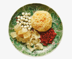 百合枸杞蒸梨绿色盘子里的甜羹食材高清图片