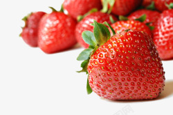 新鲜散布草莓素材
