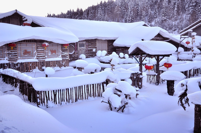 堆满雪的房屋psd免抠素材_新图网 https://ixintu.com 冬日雪景 城市街景 旅游风景