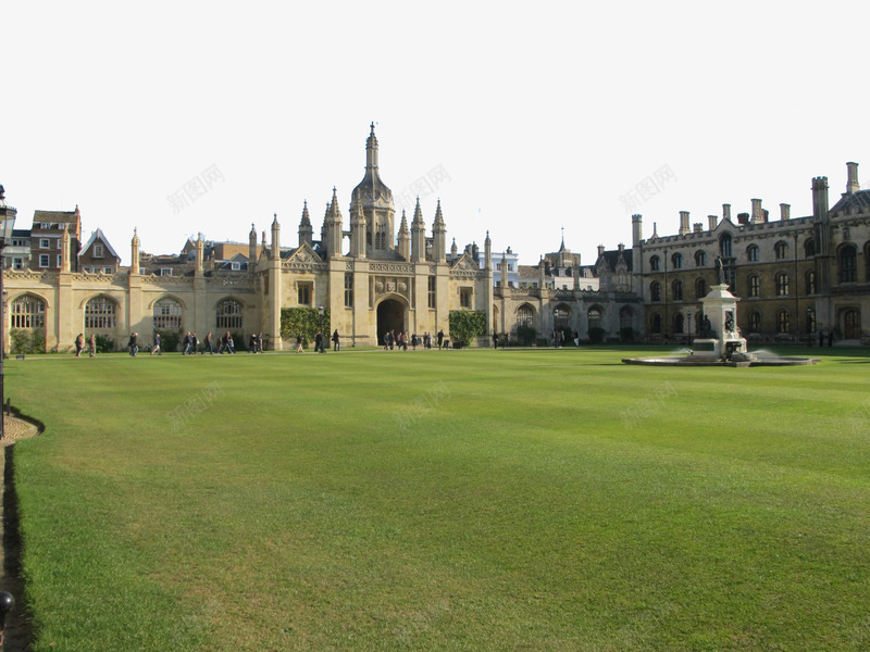 美丽的英国剑桥png免抠素材_新图网 https://ixintu.com 尖顶设计 欧式风格 绿色 草坪