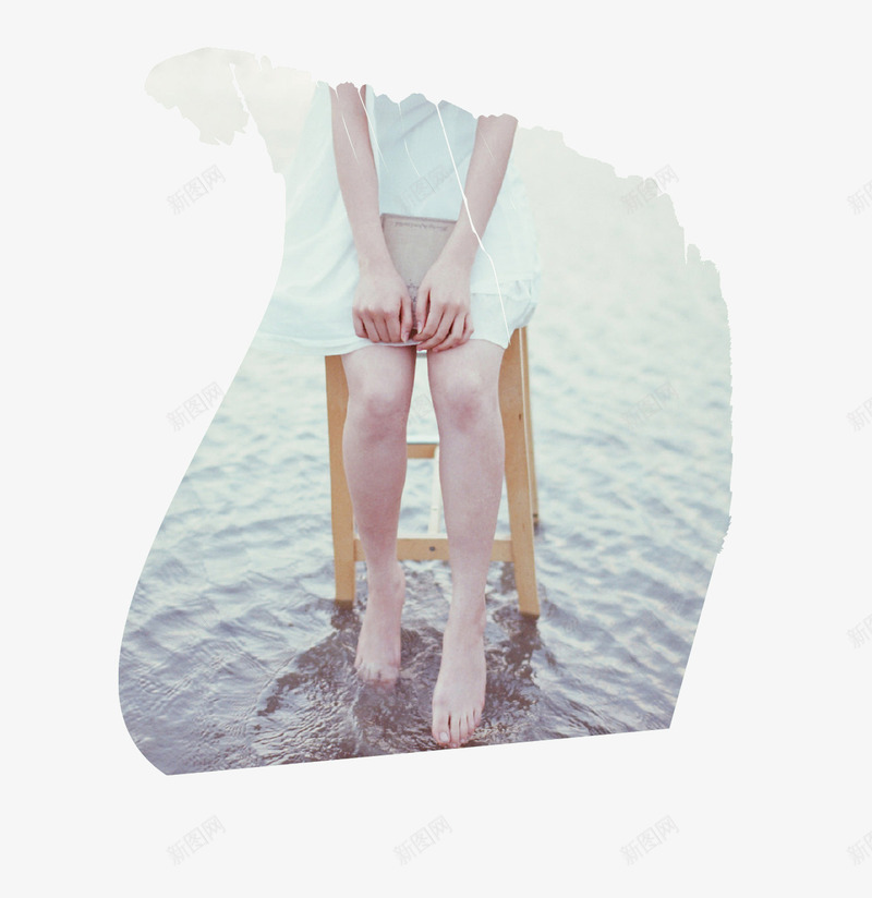 坐着的女孩png免抠素材_新图网 https://ixintu.com 唯美女生 唯美风 坐着的女孩 坐着的小朋友 女生 水 甜美风 美女 美腿 裙子